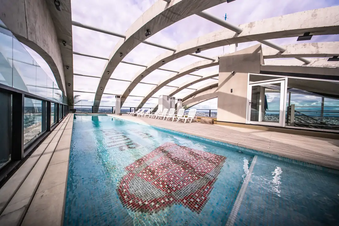 Piscina con vista panorámica